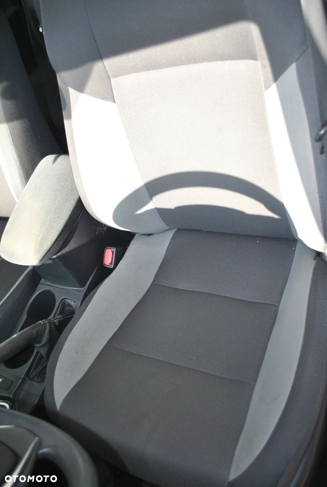 Toyota Auris 1.33 VVT-i Active - 12