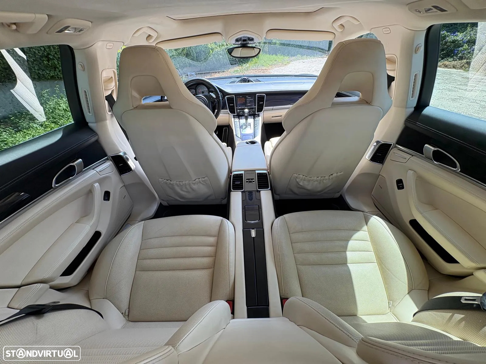 Porsche Panamera 4 E-Hybrid - 50