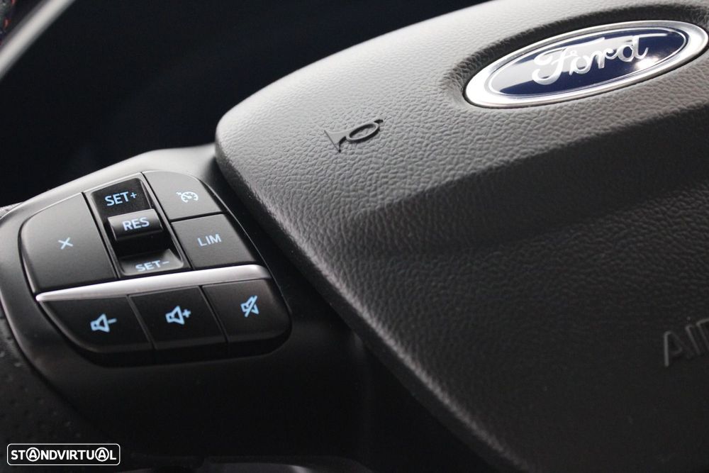Ford Kuga - 11
