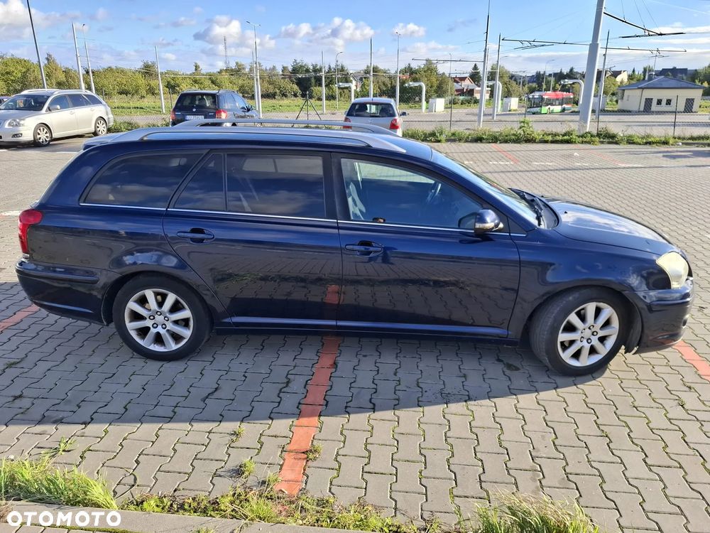 Toyota Avensis 1.8 VVT-i Sol - 10