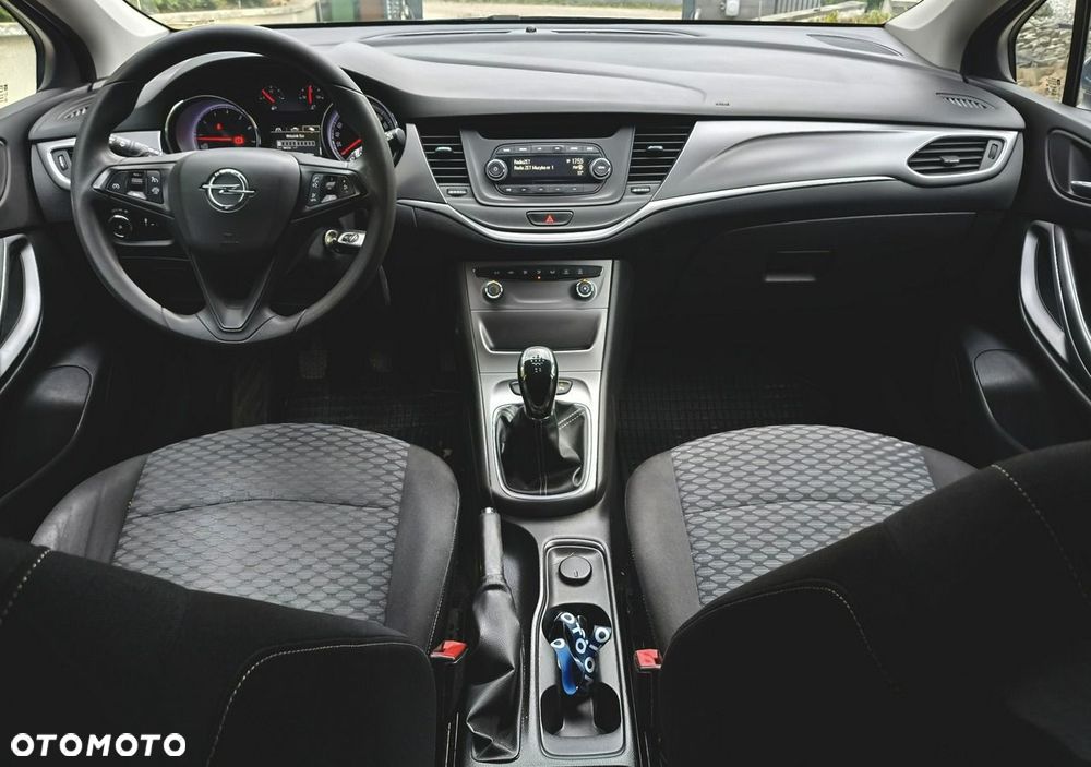 Opel Astra - 14