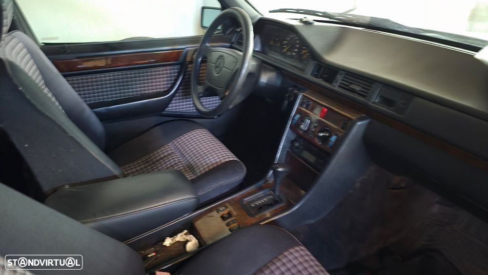 Mercedes-Benz W124 (1984-1997) - 13