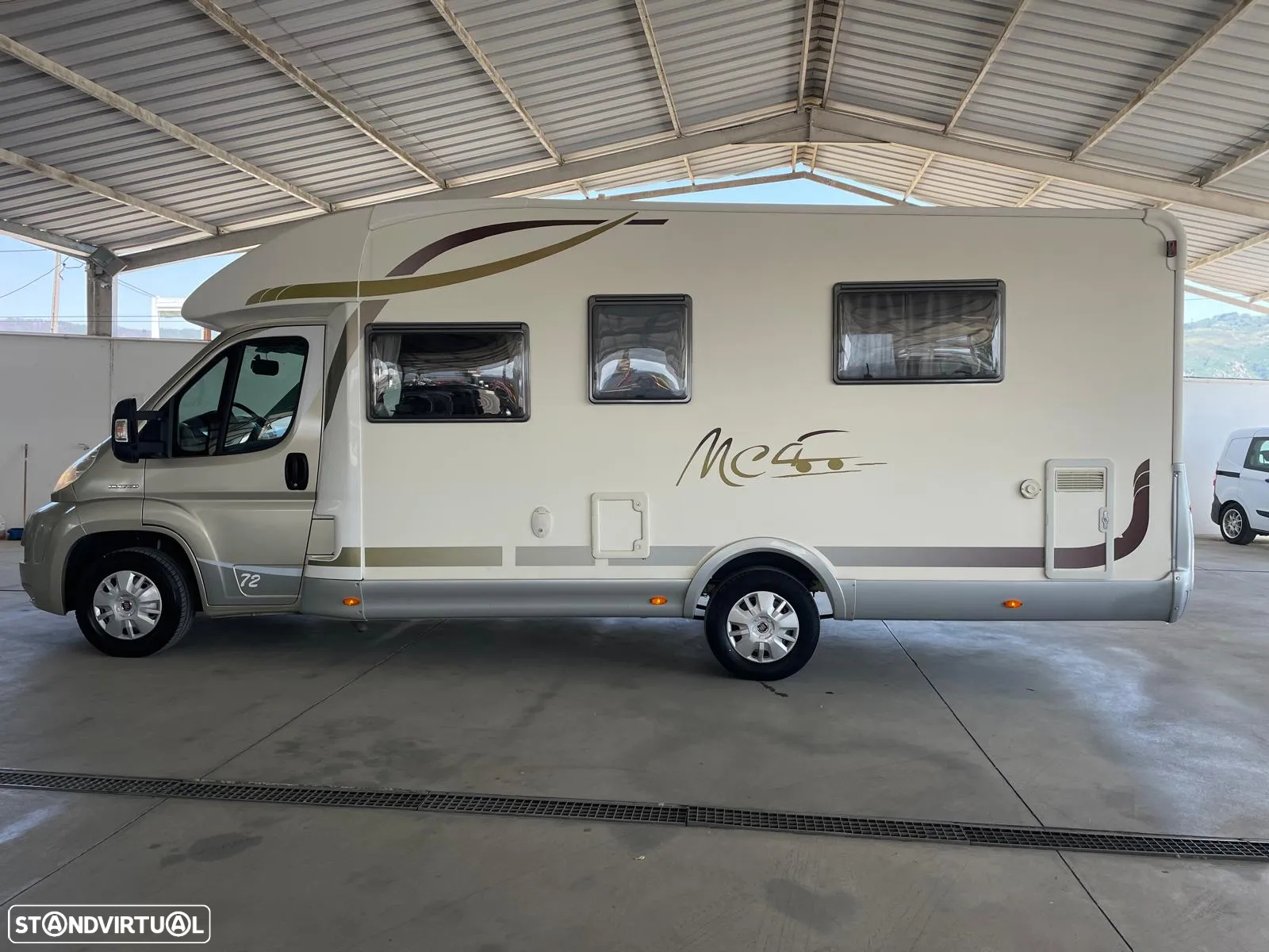 McLouis MC4 Autocaravana c/Cama Central e Elevatória - 2