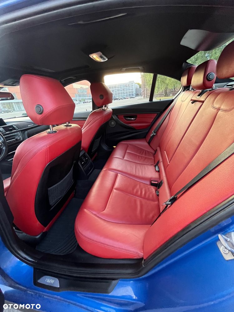 BMW Seria 3 335i Sport Line - 9