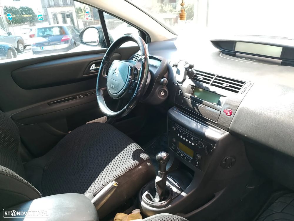 Citroën C4 1.6 HDi VTR Pack - 2