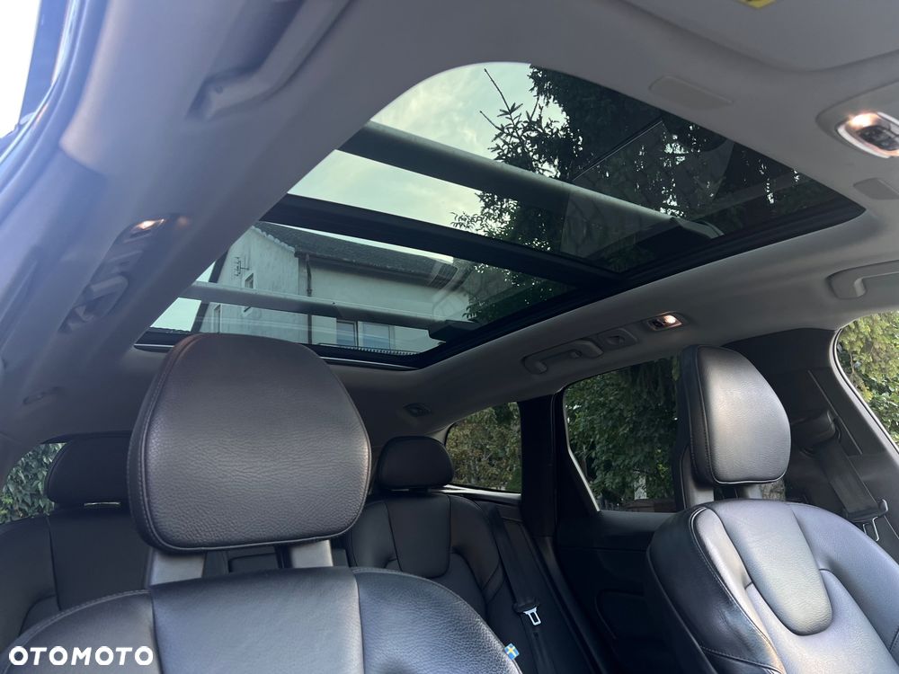 Volvo XC 60 T5 AWD Momentum - 11