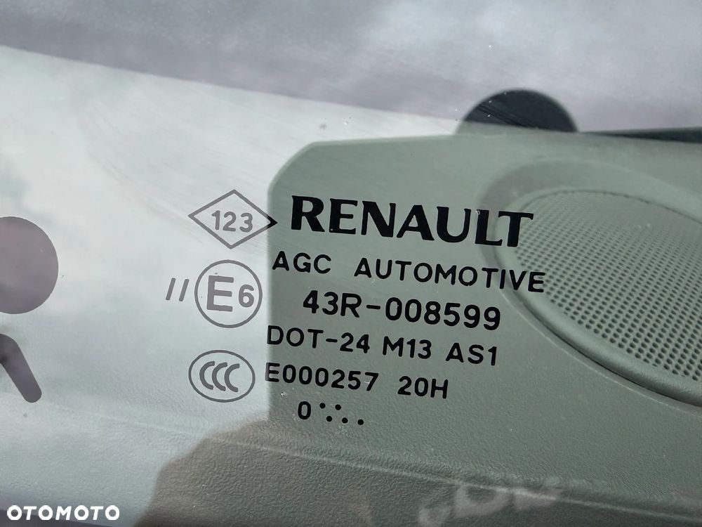 Renault Scenic 1.6 16V 110 Dynamique - 6