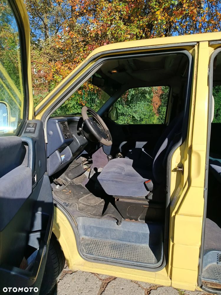 Volkswagen Caravelle TDI Basis / CL - 6