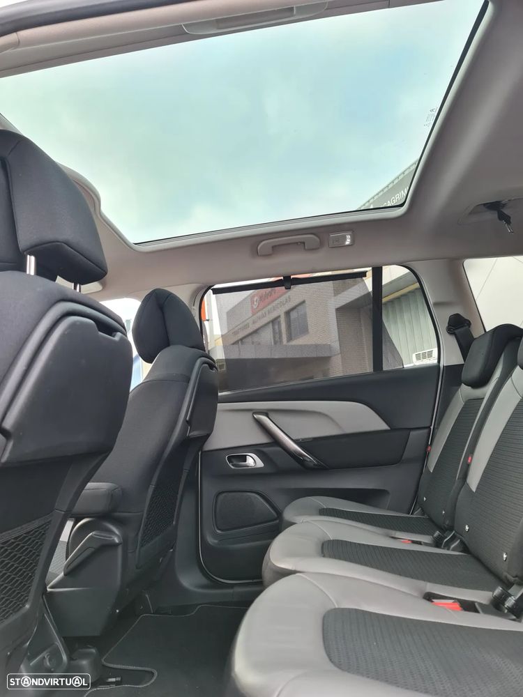 Citroën C4 Spacetourer PureTech 130 Stop&Start SHINE - 28