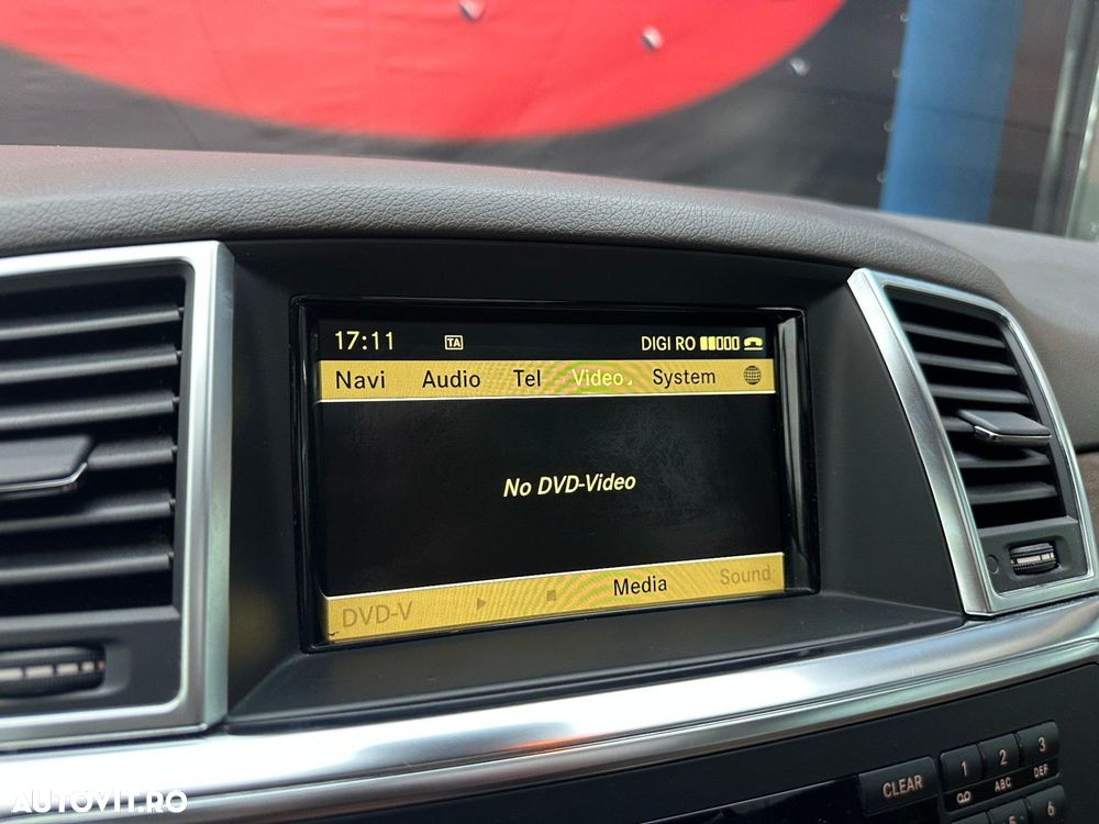 Mercedes-Benz ML - 13