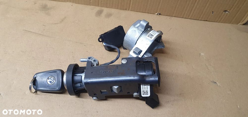 Stacyjka kluczyk moduł pętla Opel Zafira C 13500157 20939745 - 4