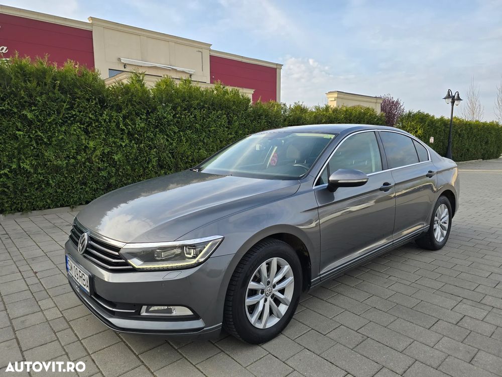 Volkswagen Passat 2.0 TDI DSG Comfortline - 28