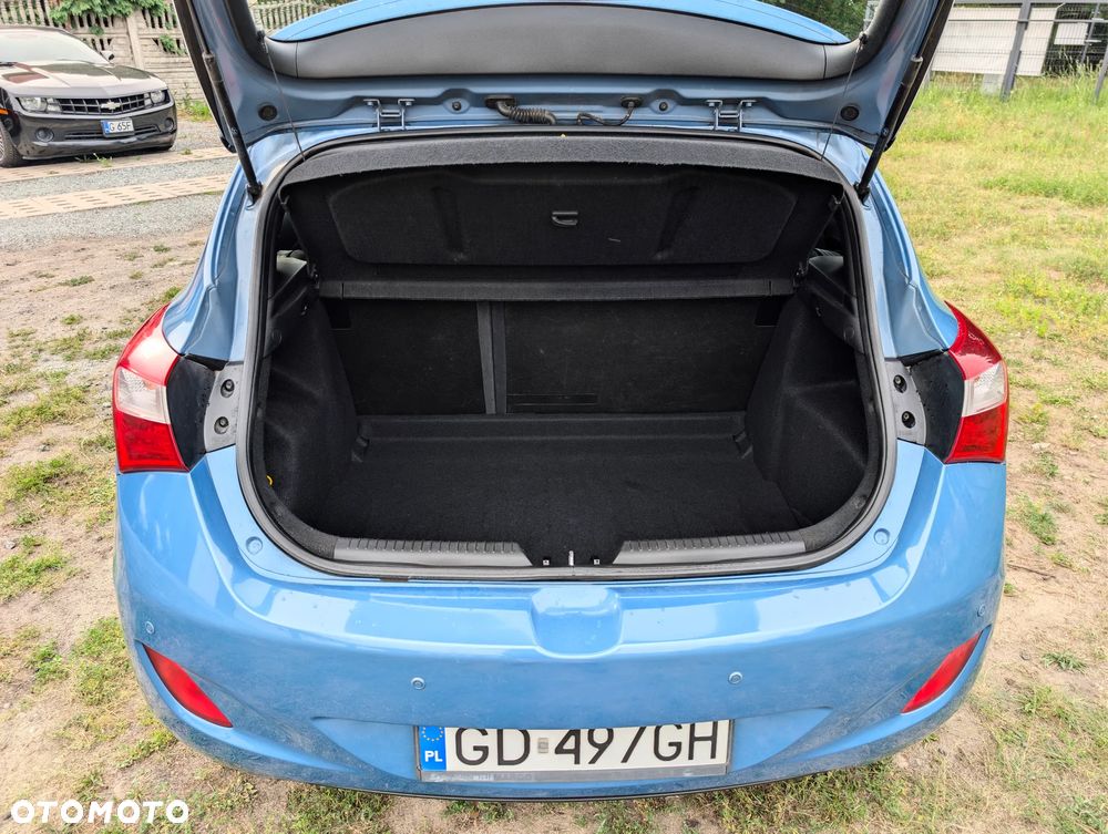 Hyundai i30 1.4 Classic + - 8