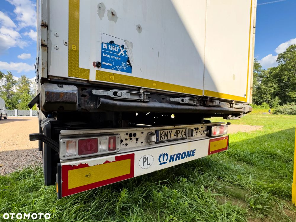 Krone SD, osie SAF, podnoszona oś, firanka, standard - 8