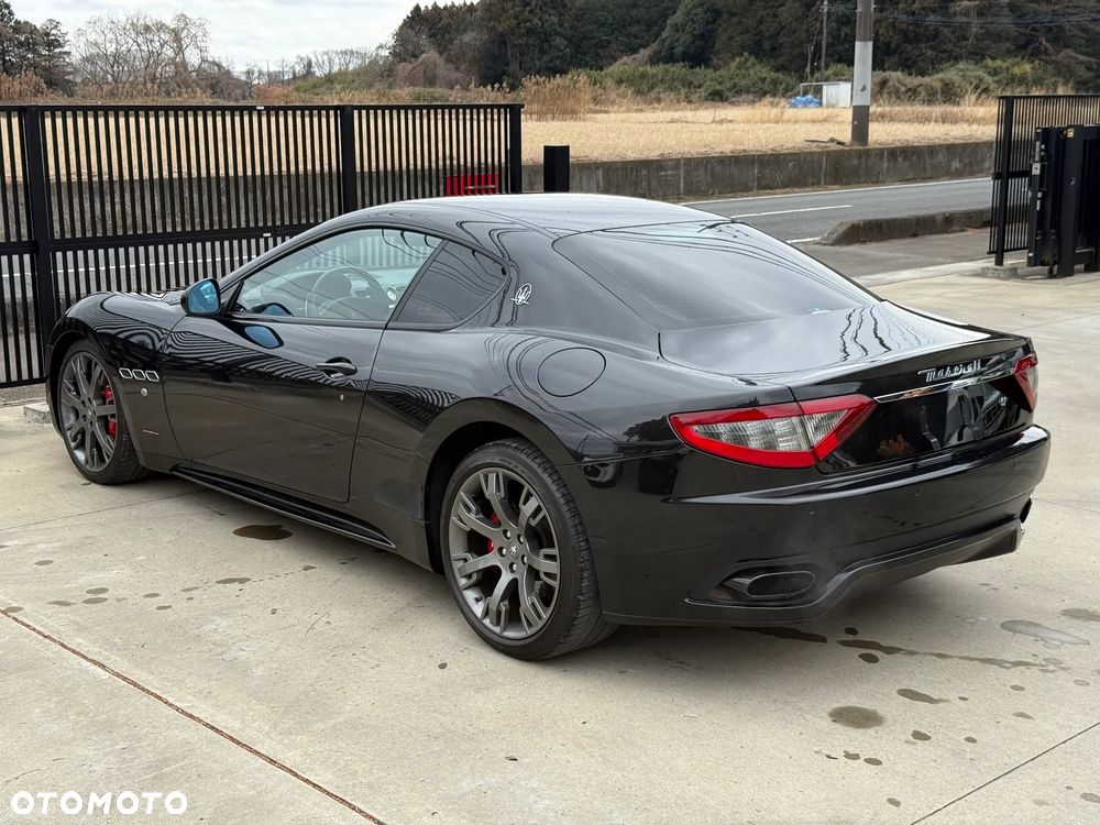 Maserati GranTurismo - 19