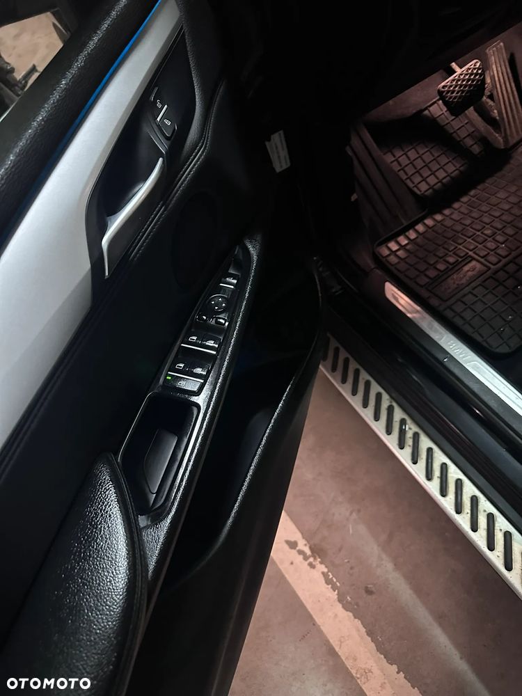BMW X5 xDrive25d - 14