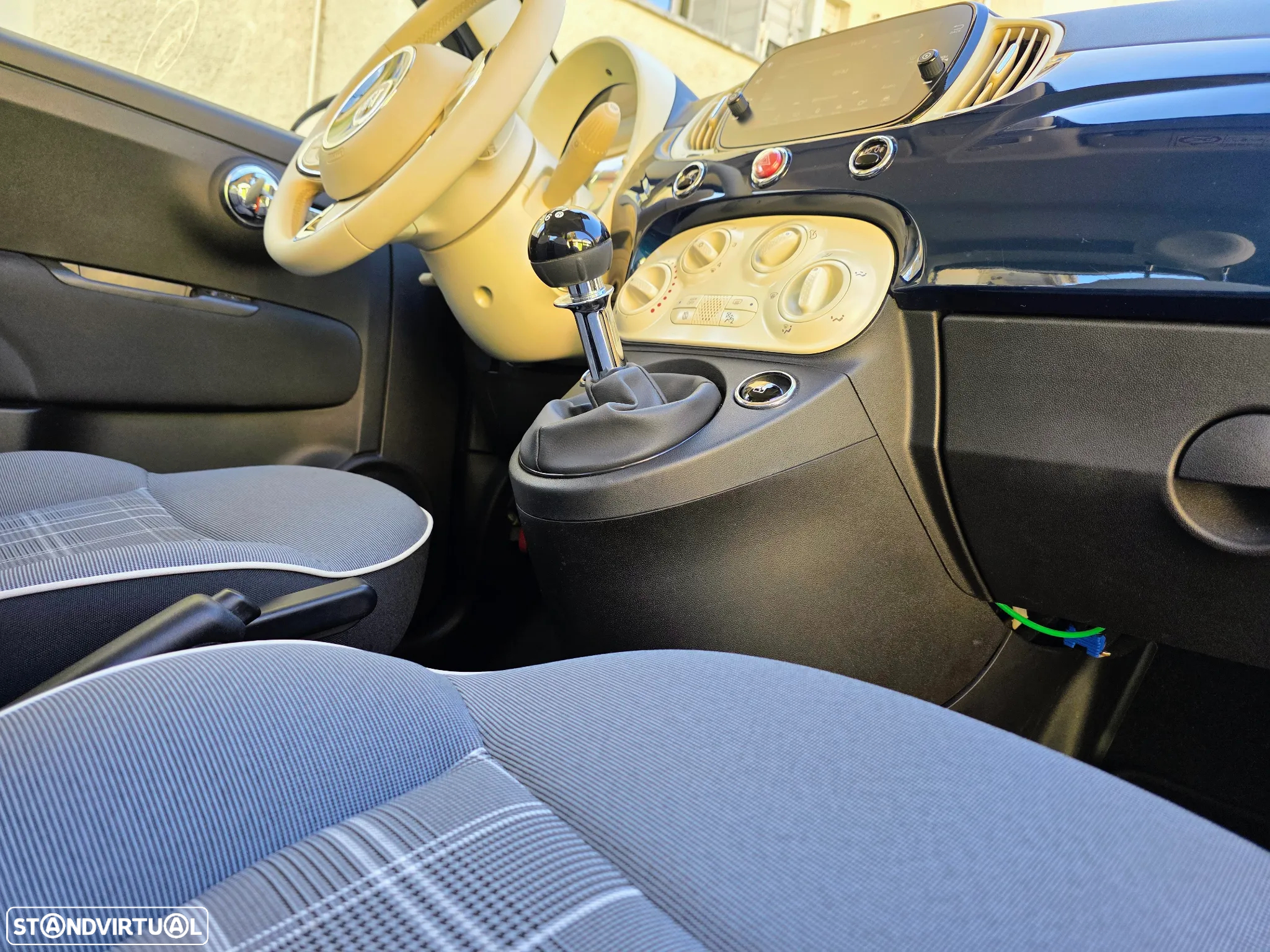 Fiat 500 1.0 Hybrid Lounge - 43