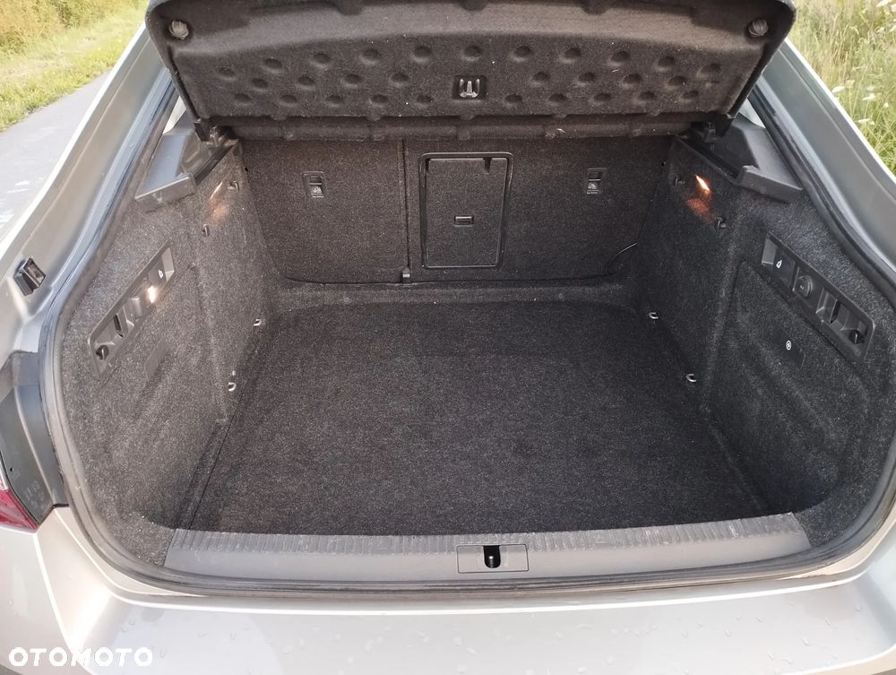 Skoda Superb 1.6 TDI Style Greenline - 6