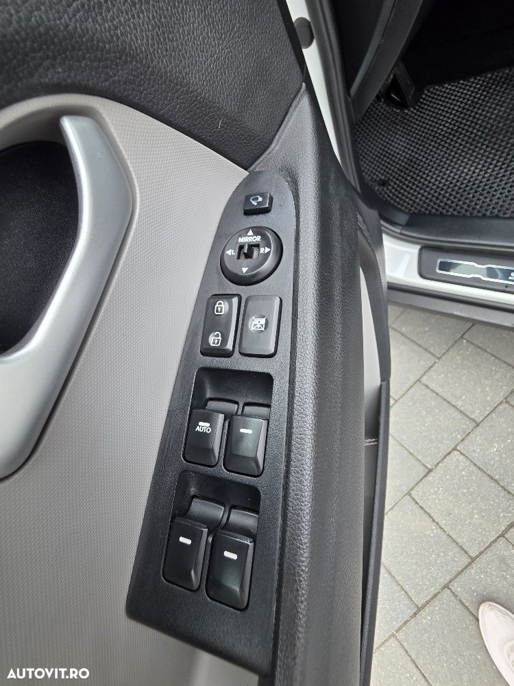 Kia Sportage 2.0 DSL HP 6AT 4x4 Style - 10
