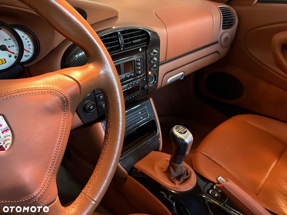 Porsche 911 - 32