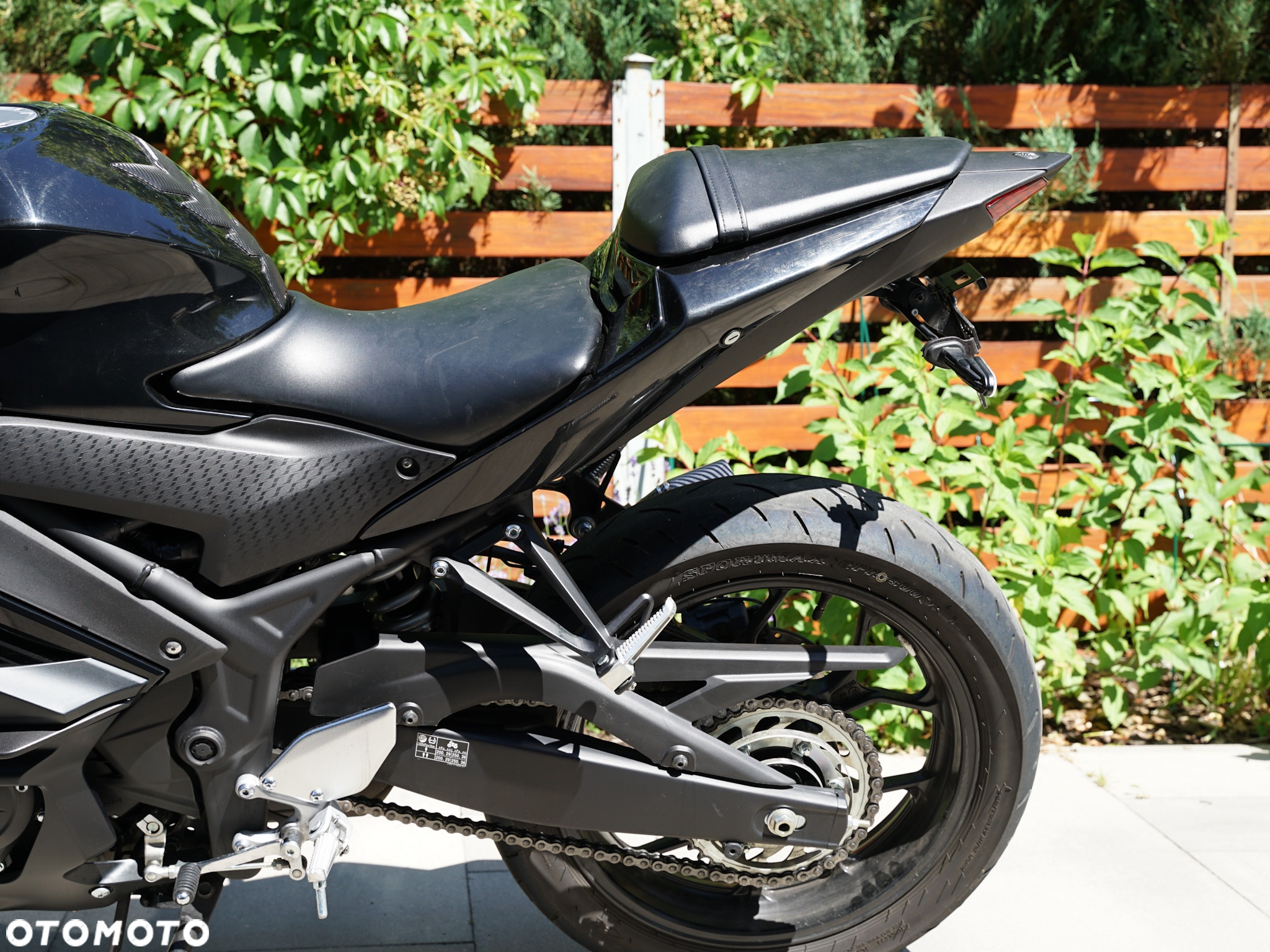 Yamaha R3 - 10