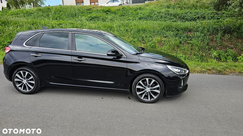 Hyundai i30 1.4 T-GDI Premiere Luxury DCT - 13