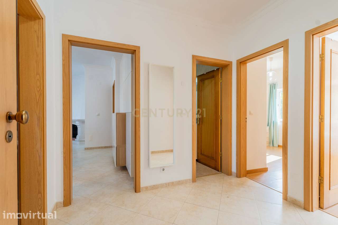 Apartamento T3 para arrendamento, mobilado em Sobreda - Grande imagem: 5/26