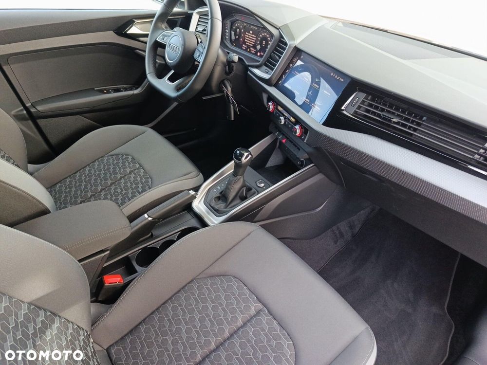 Audi A1 Sportback 35 TFSI Advanced S tronic - 13