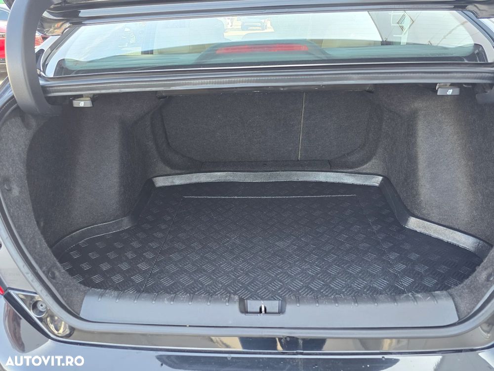 Honda Civic Sedan 1.5 VTEC Turbo CVT Executive - 18