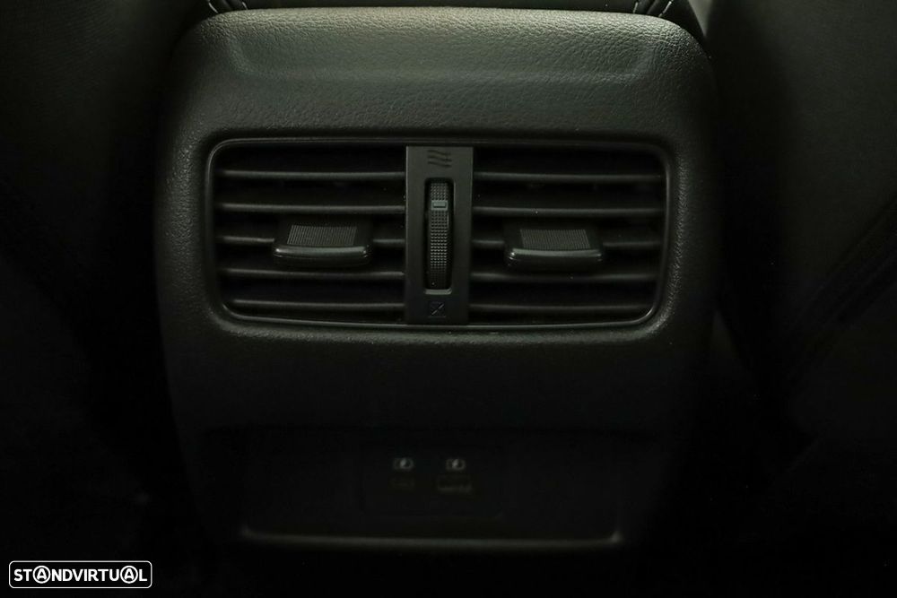 Nissan Qashqai 1.3 DIG-T N-Connecta LED - 24