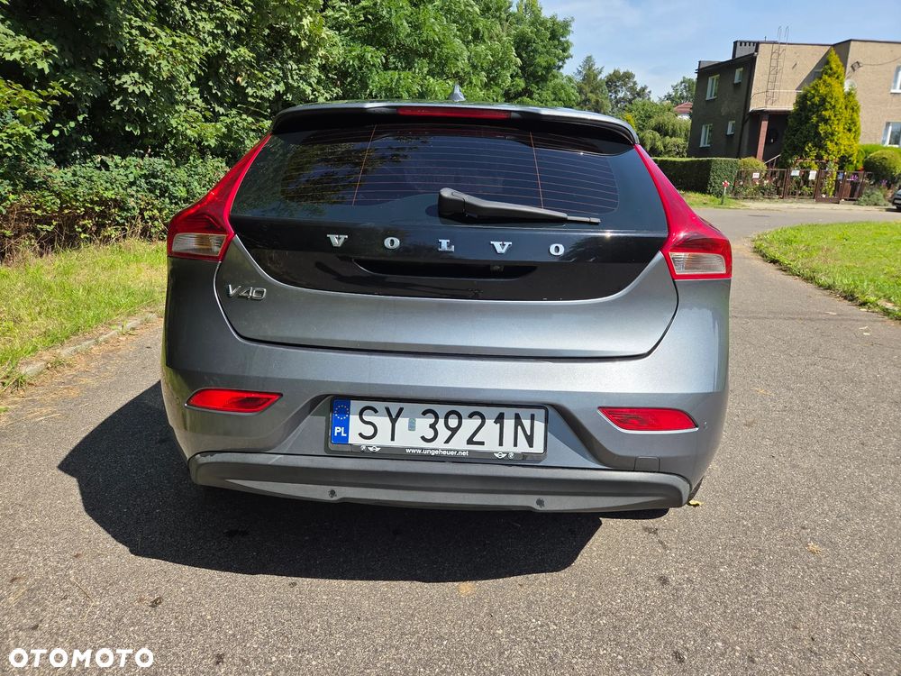 Volvo V40 D2 Momentum - 22