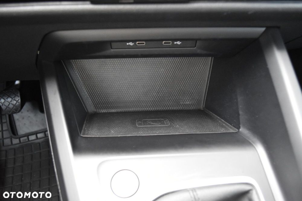 Volkswagen Golf - 23