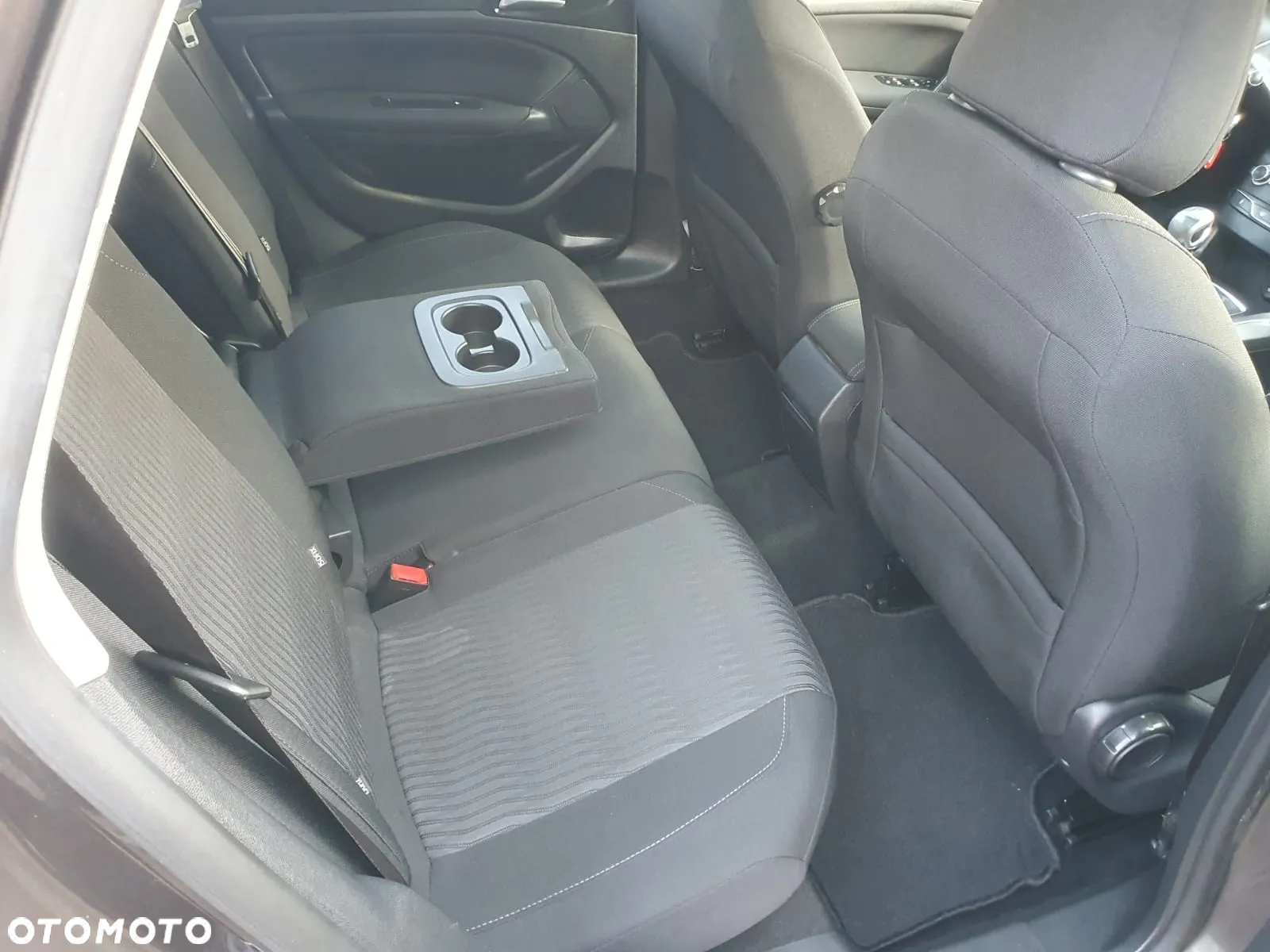Peugeot 308 HDi FAP 150 Allure - 27