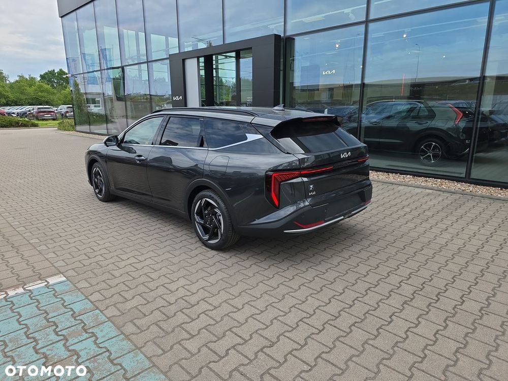 Kia K4 - 10