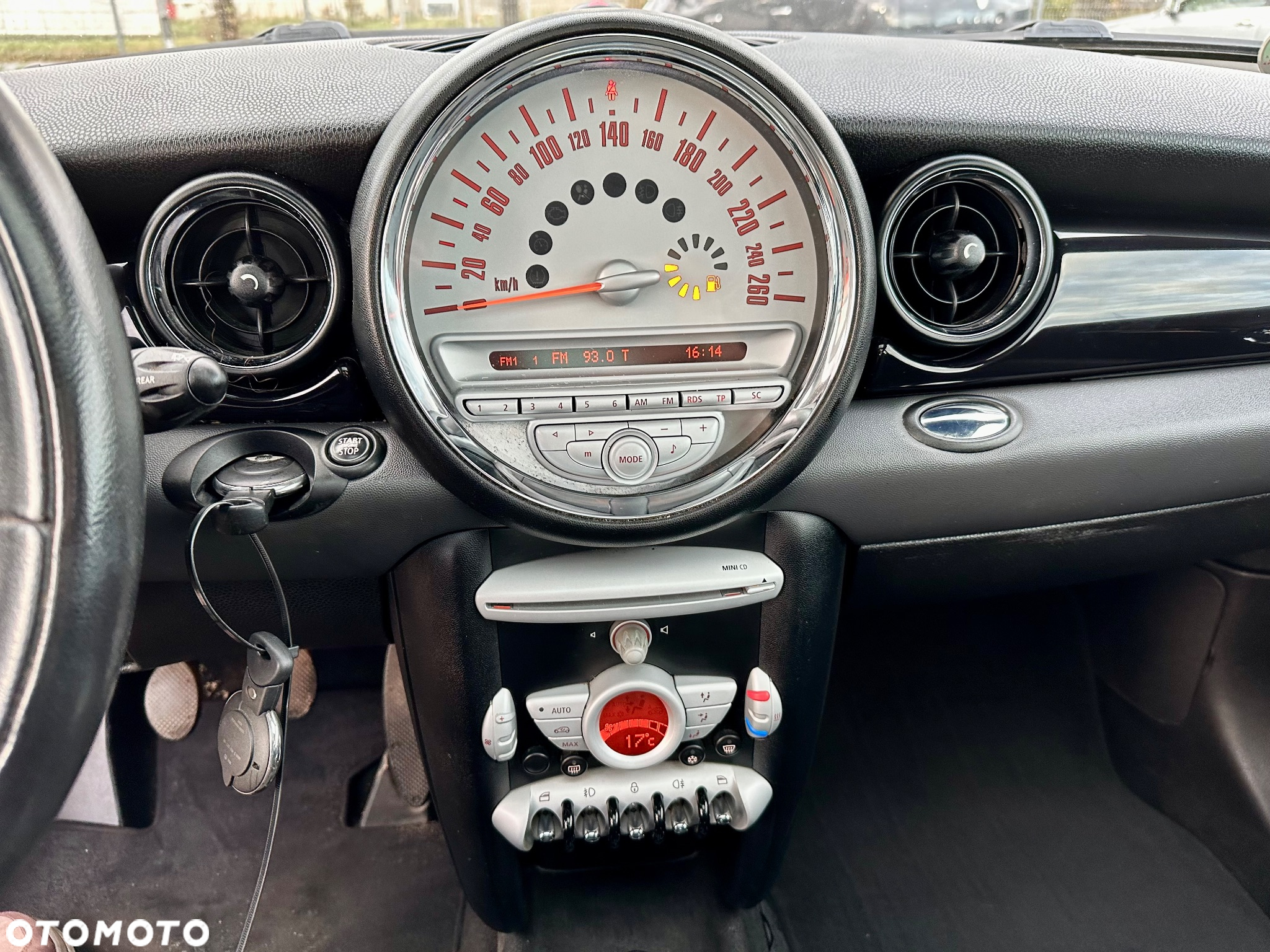 MINI ONE Standard - 16