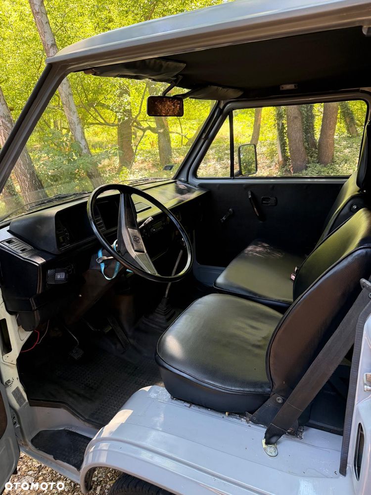 Volkswagen Transporter - 13