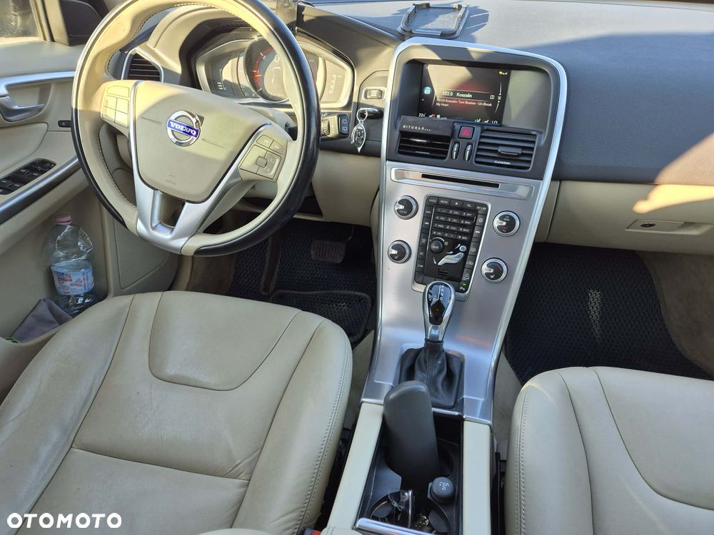 Volvo XC 60 - 23
