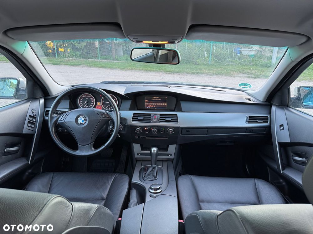 BMW Seria 5 530d - 23