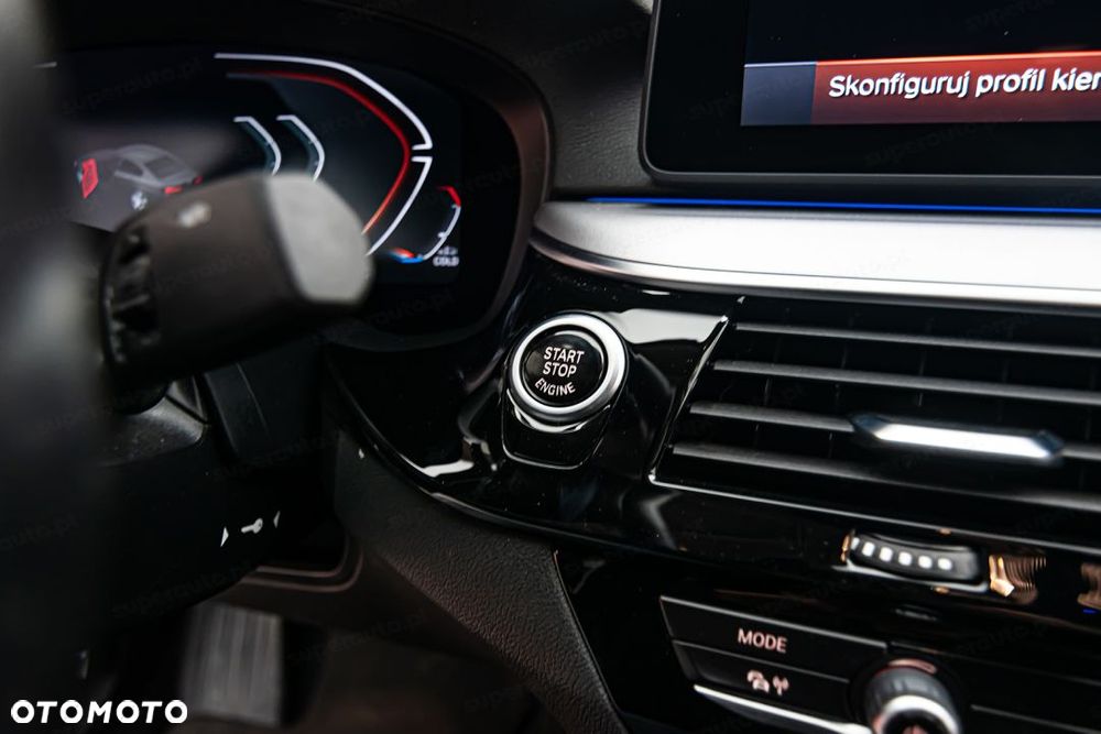 BMW Seria 5 518d - 18