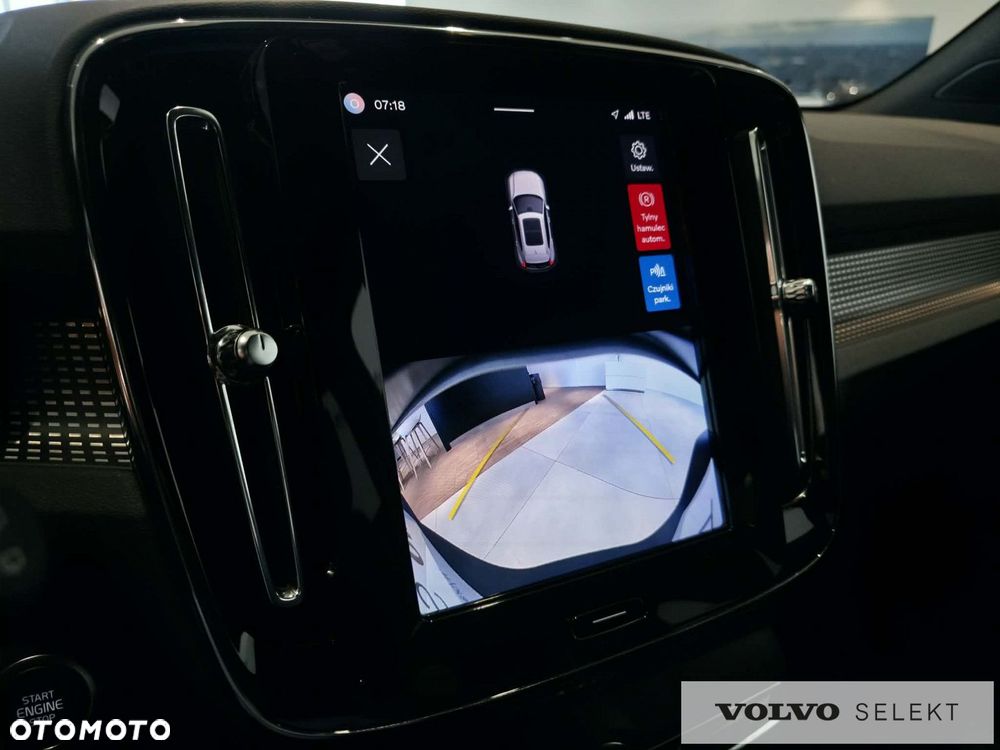 Volvo XC 40 - 21