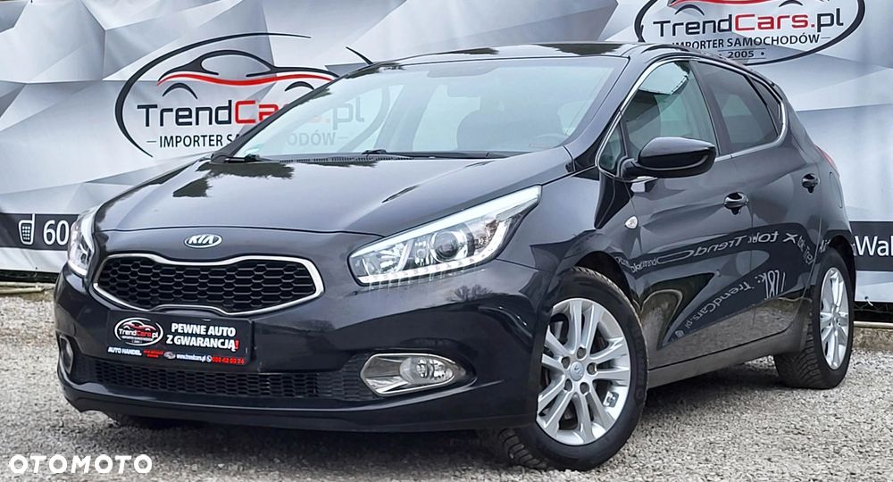 Kia Ceed 1.6 GDI ISG Spirit - 12