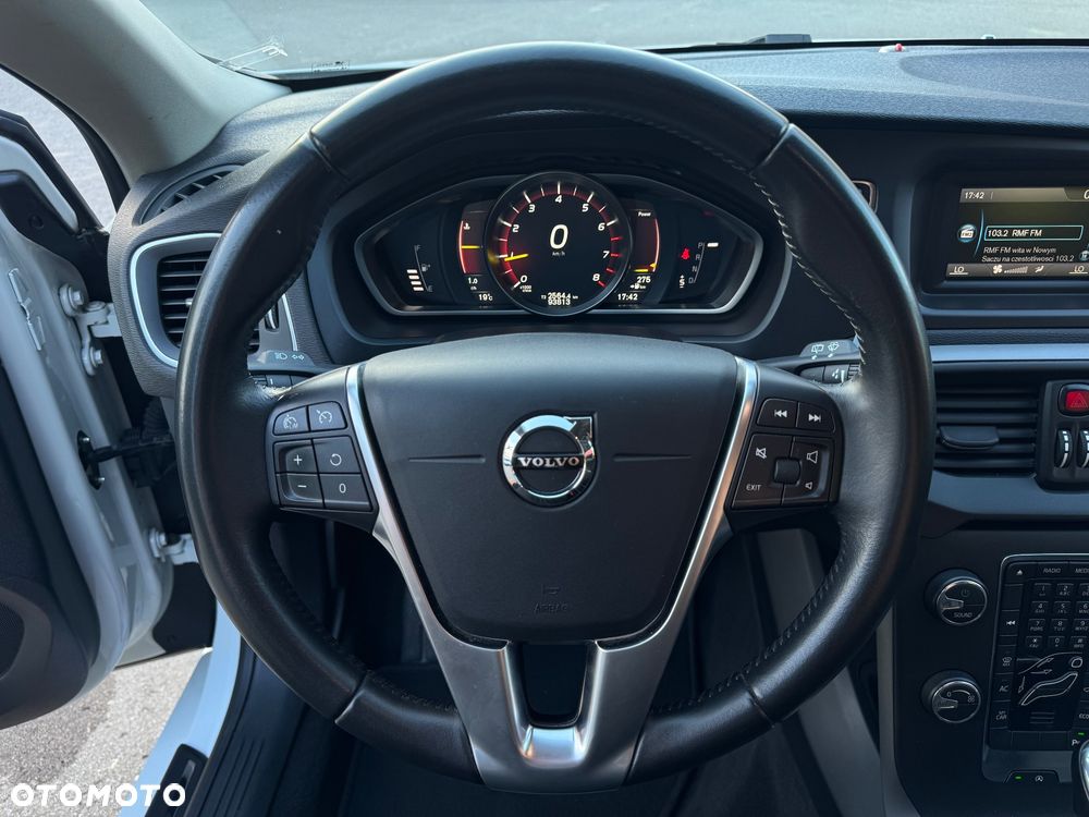 Volvo V40 T2 Geartronic Momentum - 14