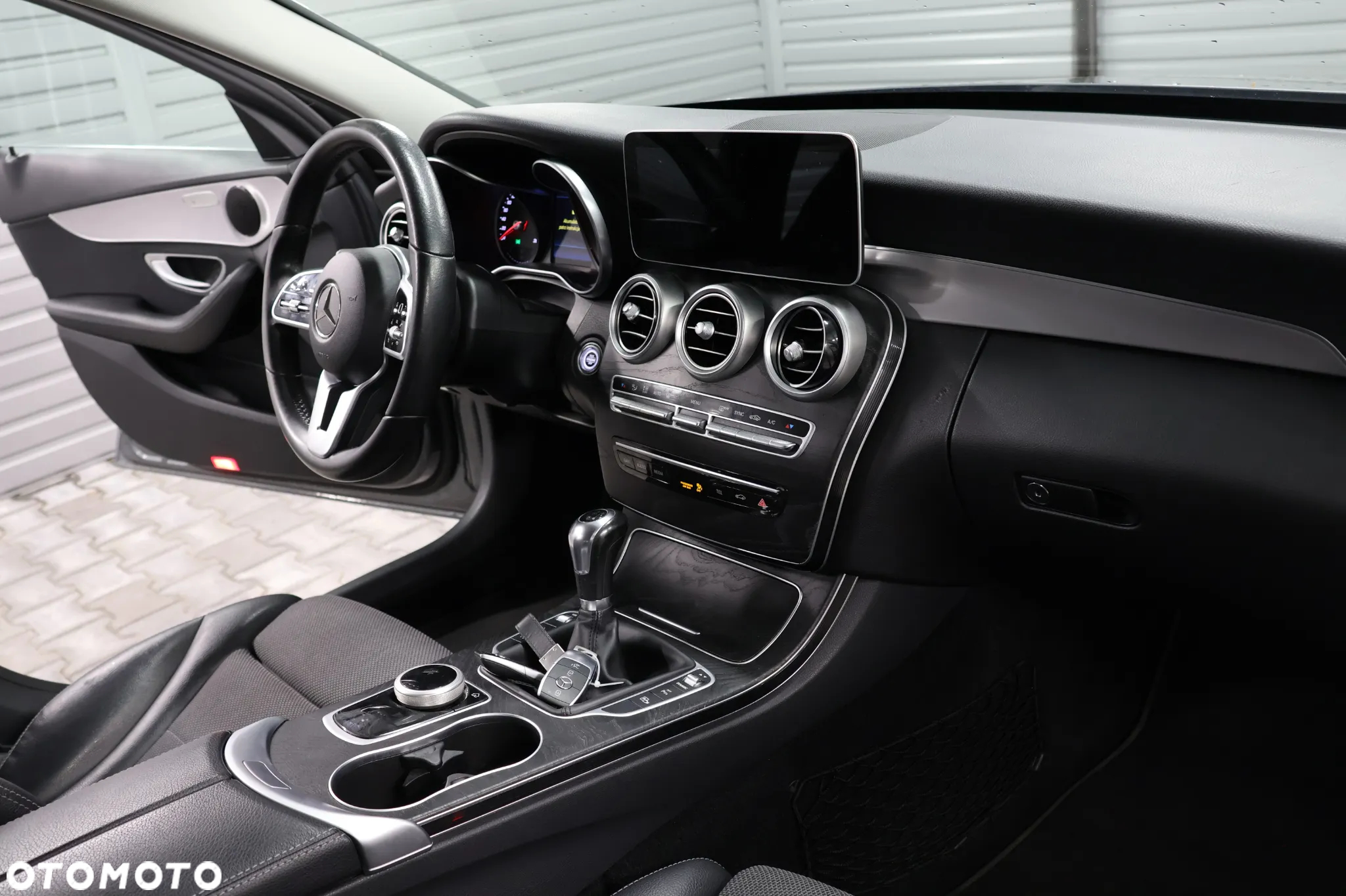 Mercedes-Benz Klasa C 200 d T Avantgarde - 10