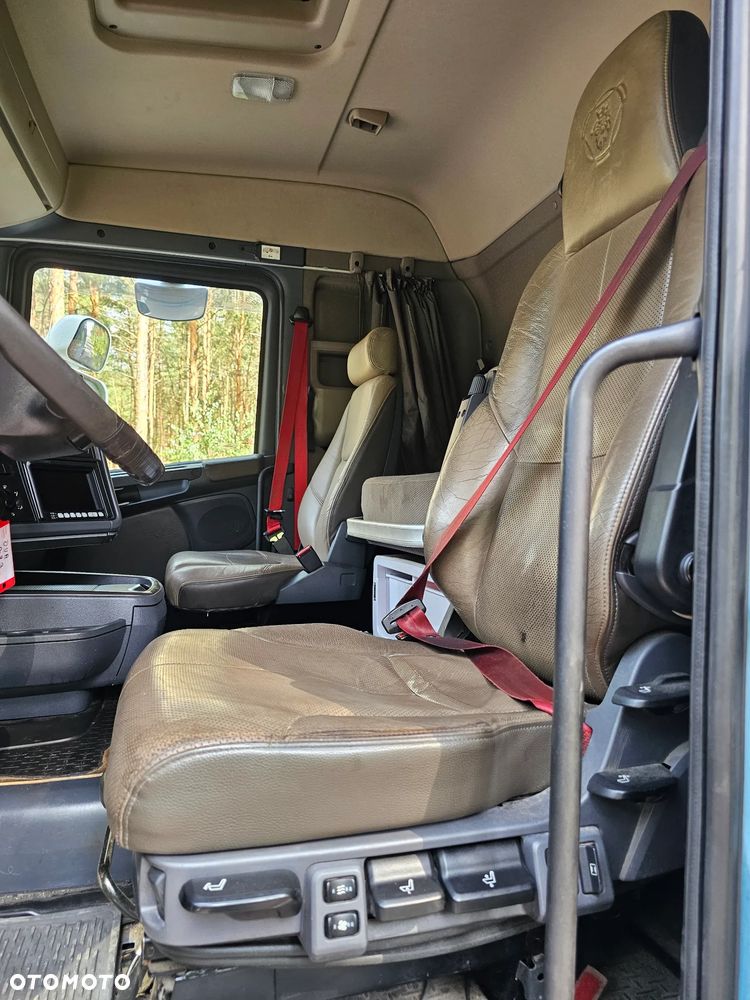 Scania R450 , 6X2 - 11