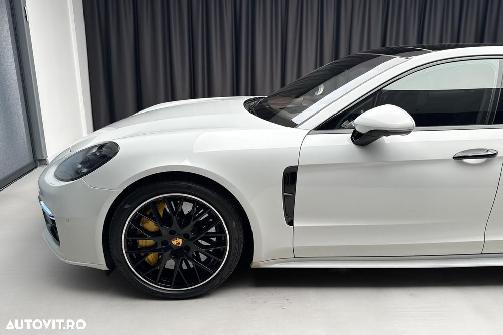 Porsche Panamera GTS - 8