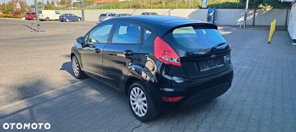 Ford Fiesta - 14