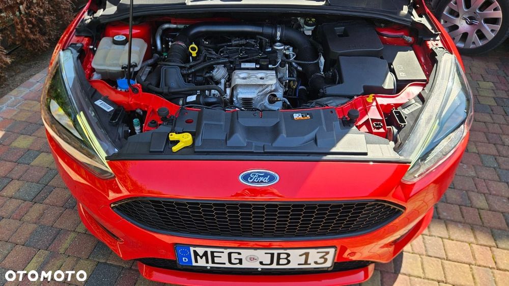 Ford Focus Turnier 1.0 EcoBoost Start-Stopp-System ST-LINE - 21