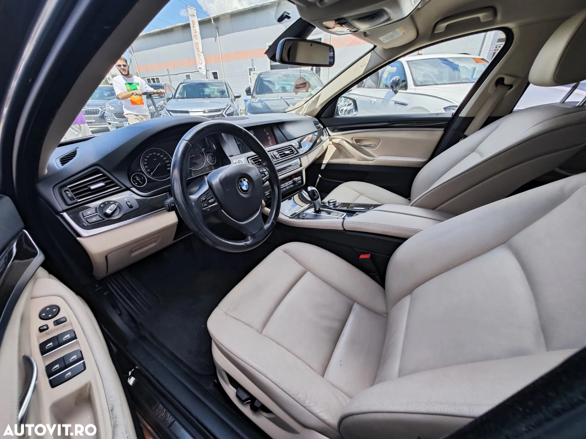 BMW Seria 5 525d Aut. - 7