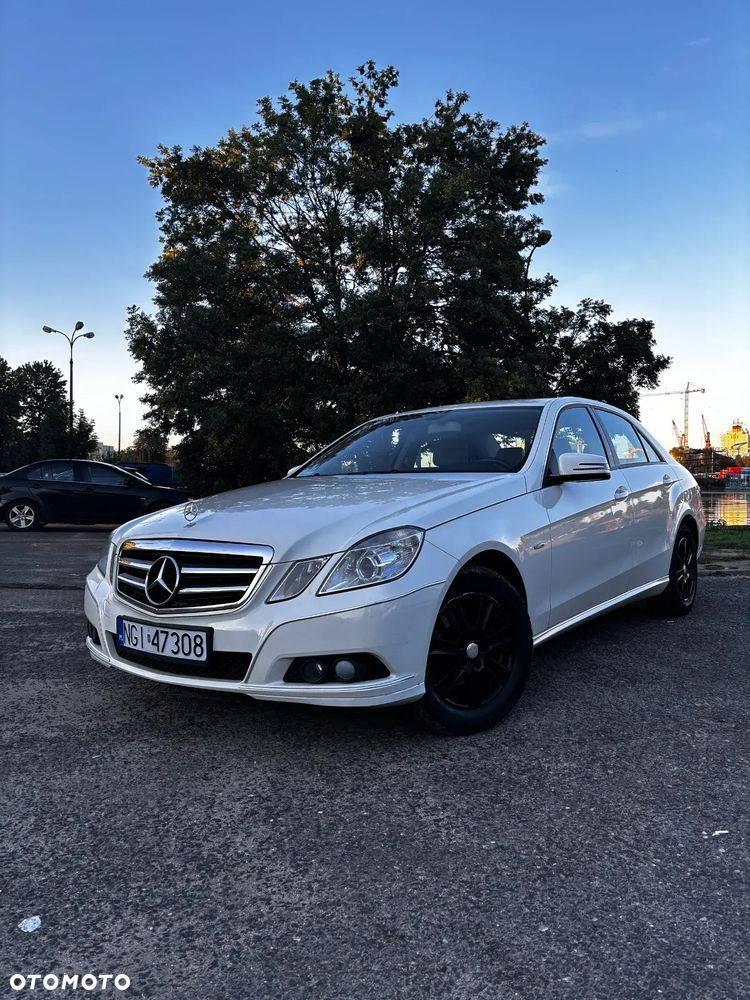 Mercedes-Benz Klasa E 200 CGI BlueEffICIENCY - 15