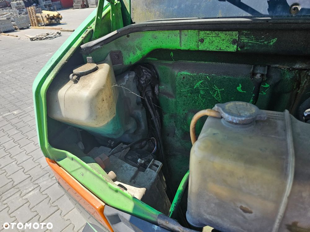 Mercedes-Benz Vario - 24